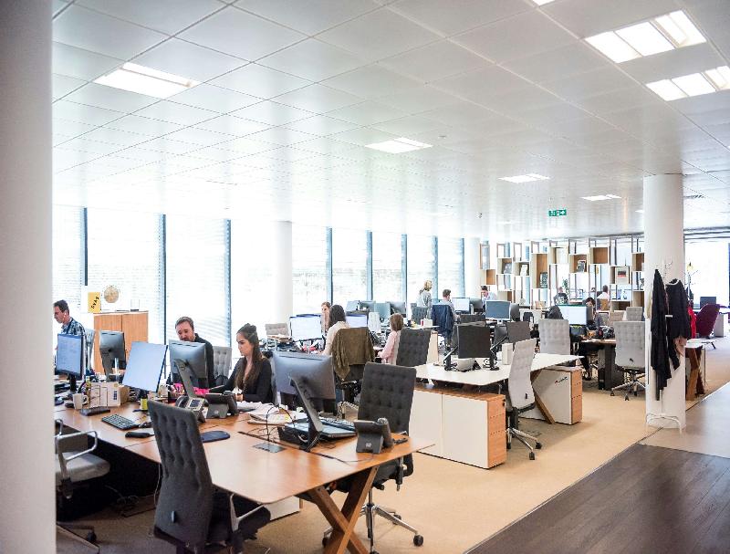 2025 年 400 電話系統(tǒng)大比拼：哪家更適合企業(yè)？?